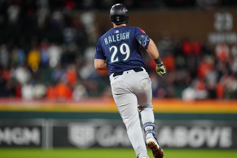 Cal Raleigh: A Deep Look at His Growth as a Leader and Hitter