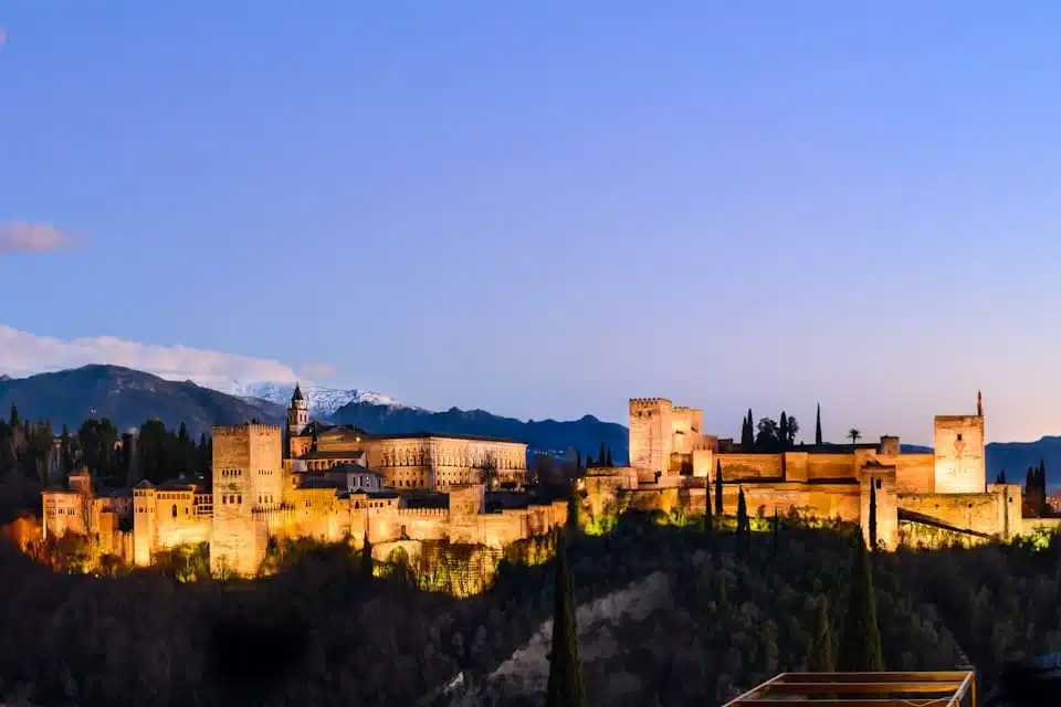alhambra night tour attendance revenue